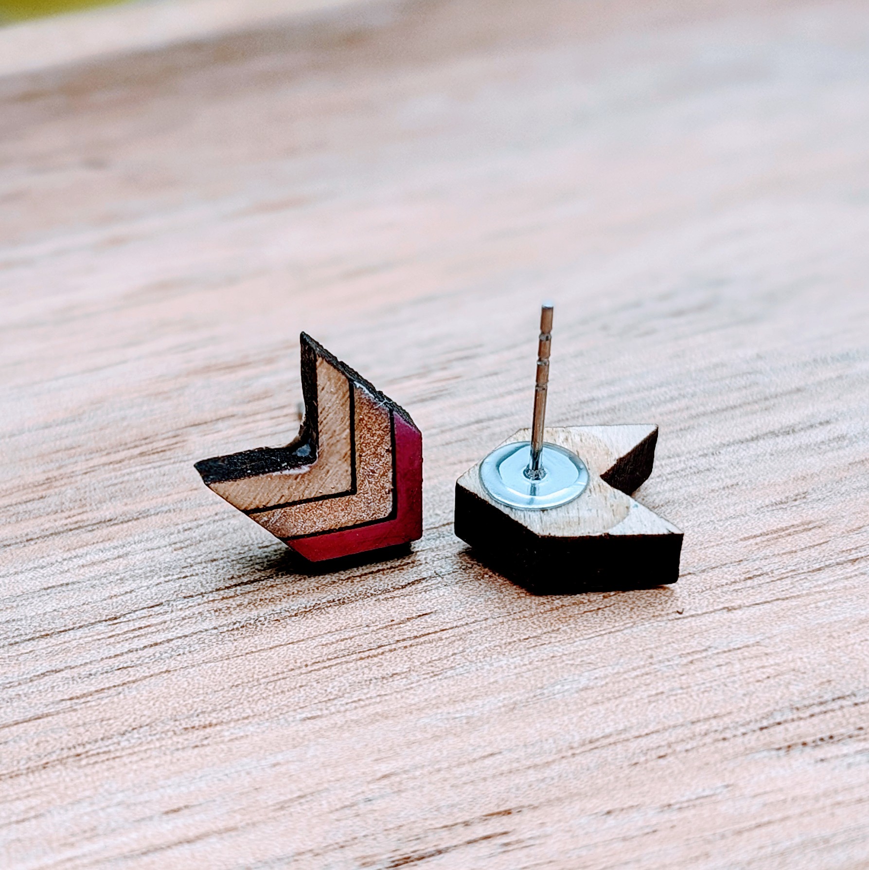 Arrow Geometric Rose/Gold Wooden Stud Earrings Arrow Geometric Rose/Gold Wooden Stud Earrings